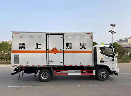南江爆破器材运输车