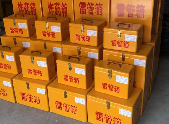 南江玻璃钢雷管箱的使用寿命一般是多少？